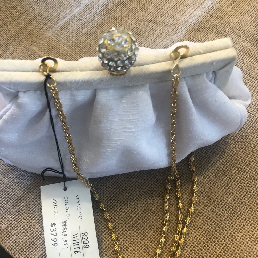 White cross body purse